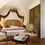 Chateau De Floure - Et Piscine Exterieure Chauffee Holiday home