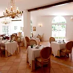 Hébergement de vacances Château De Floure - Et Piscine Extérieure Chauffée Carcassonne
