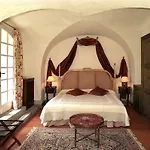 Château De Floure - Et Piscine Extérieure Chauffée Hébergement de vacances