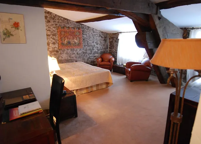 Chateau De Floure - Et Piscine Exterieure Chauffee