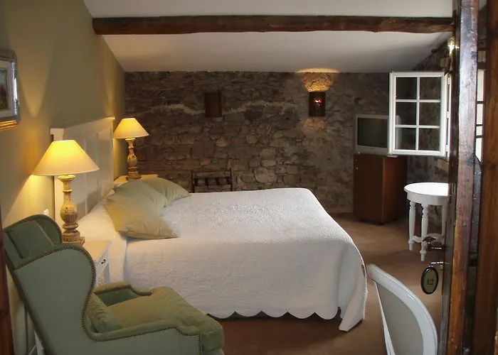 Chateau De Floure - Et Piscine Exterieure Chauffee