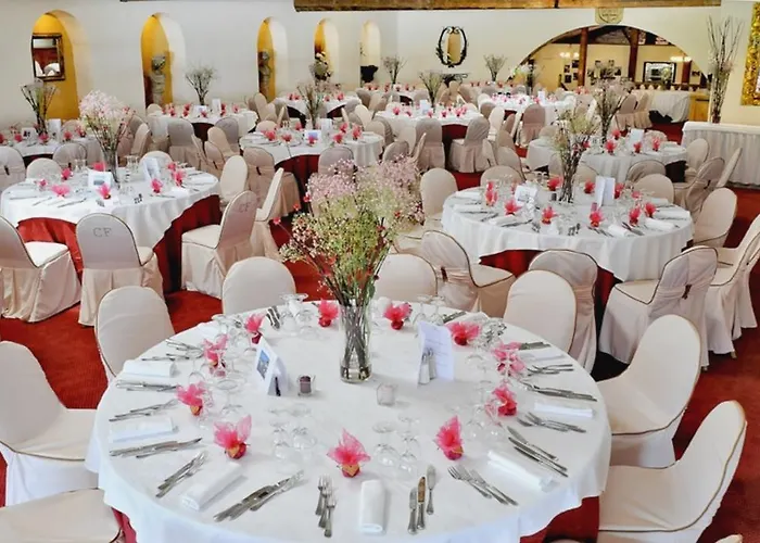 Chateau De Floure - Et Piscine Exterieure Chauffee 別荘 *