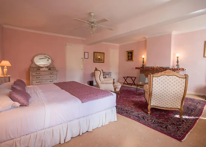 Holiday home Chateau De Floure - Et Piscine Exterieure Chauffee