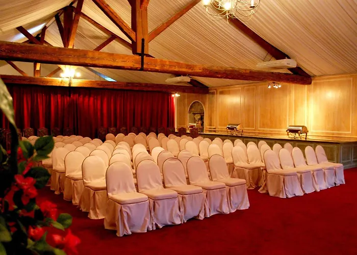 Chateau De Floure - Et Piscine Exterieure Chauffee * Carcassonne