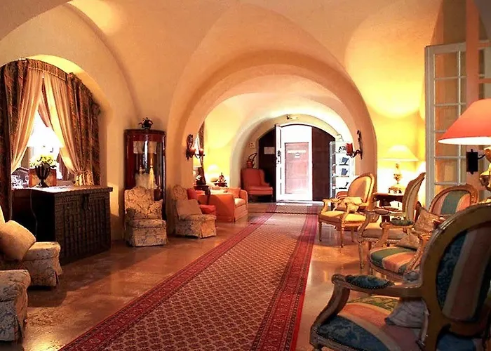 Holiday home Chateau De Floure - Et Piscine Exterieure Chauffee Carcassonne