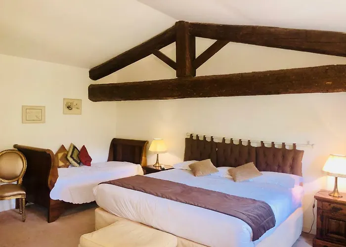 Chateau De Floure - Et Piscine Exterieure Chauffee